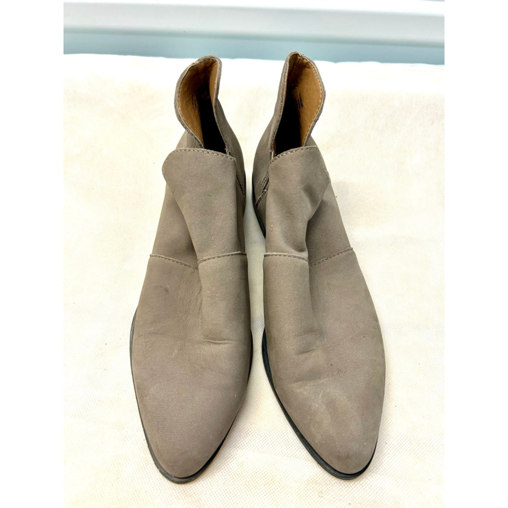 Lucky Brand Paramo Bootie made of leather women size 8.5M